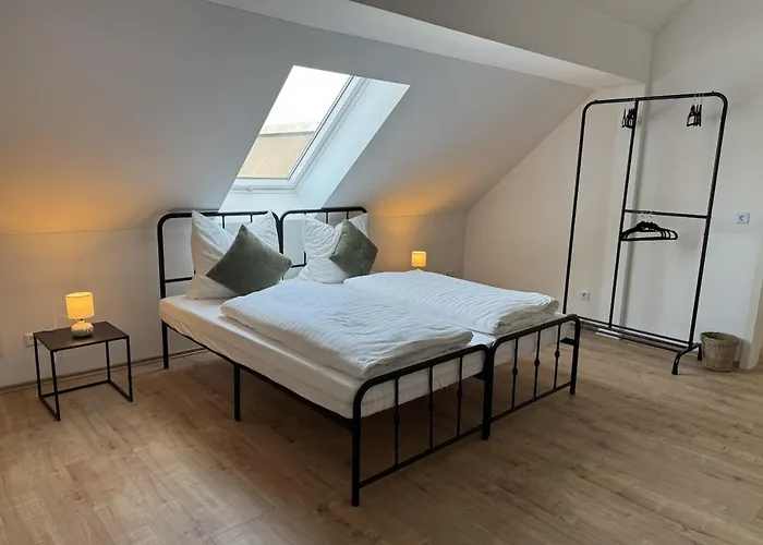 Grosszuegige In * 노이엔부르크 암 라인